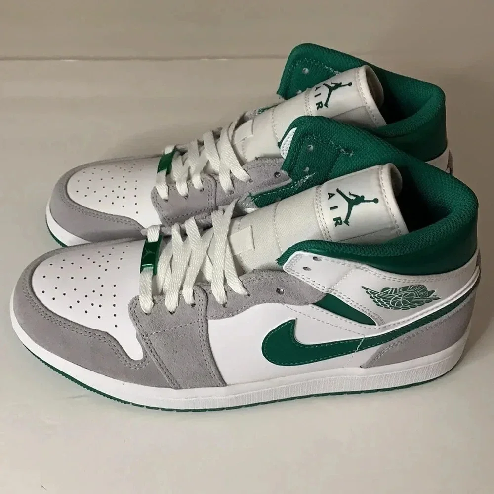 Jordan 1 Mid Sneakers Pine Green, White